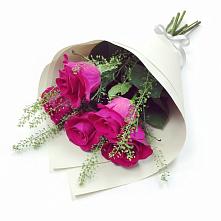 Букет цветов из:  Розы #REPLACE_PRED# Серебрянном Бору